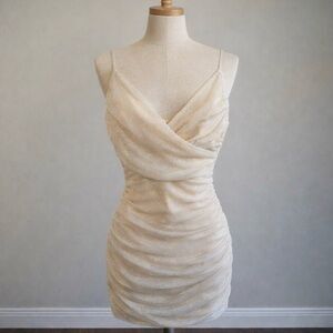 ✨ Lulus Champagne Glitter Ruched Bodycon Dress – XS (NWT) ✨